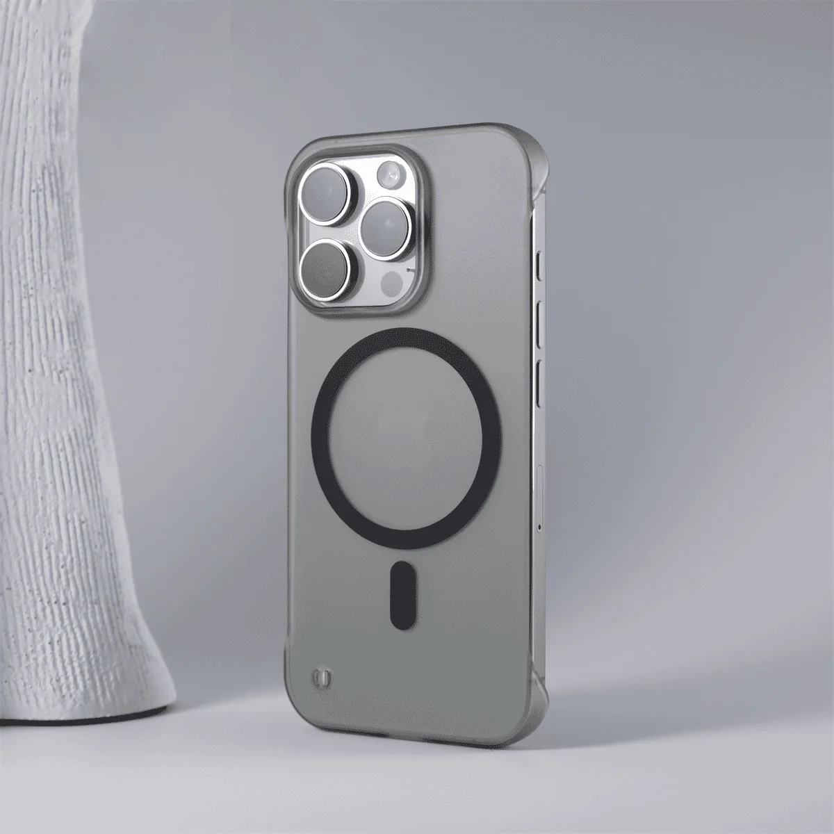 ZEERA MagEdge Pro: Experience the Seamless Fit of the Frameless Design - Image 2