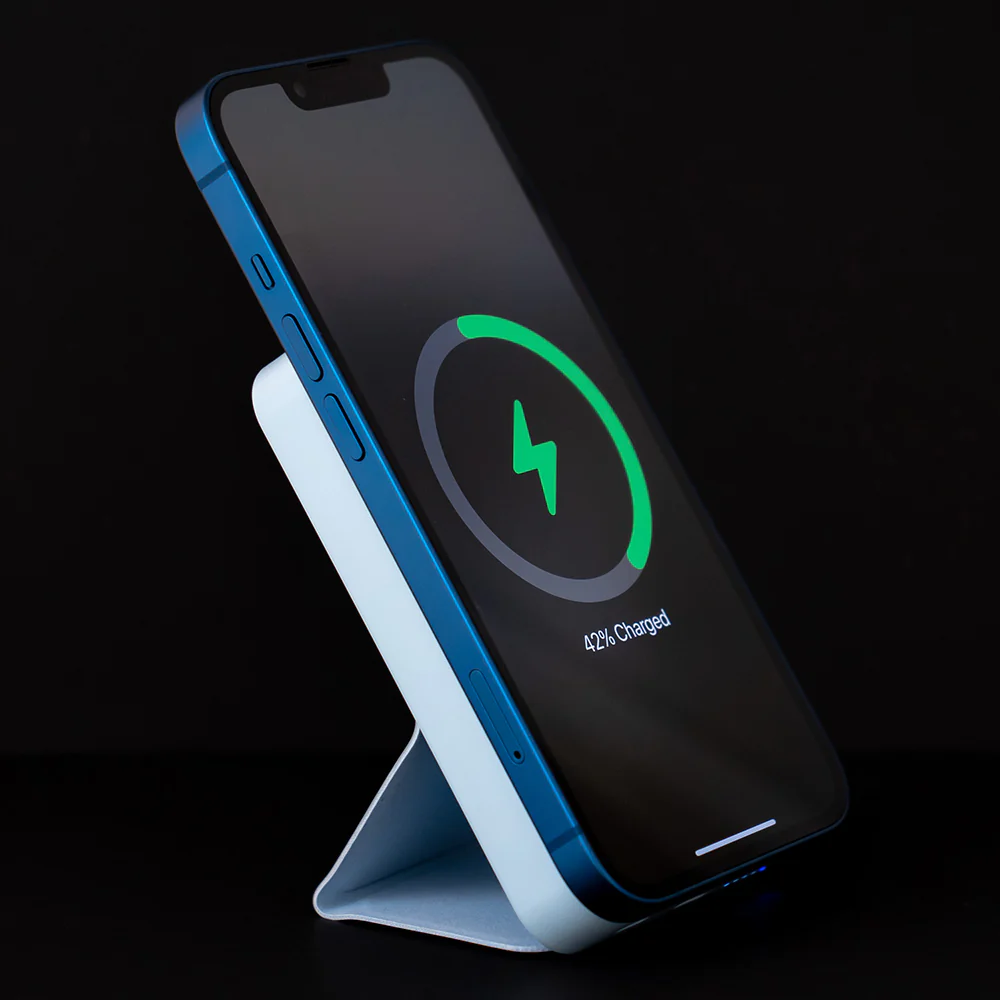 ZEERA MagVolt Gen3: A Better,Fresher,Sexier MagSafe Battery Pack for your new iPhone - Image 3